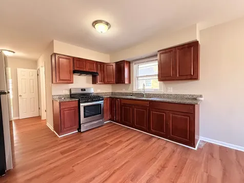 15565 Madison Avenue Dolton IL 60419