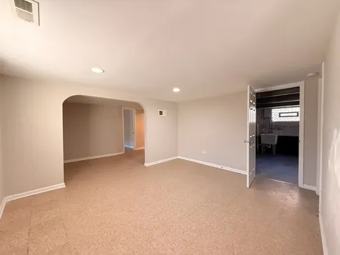 15565 Madison Avenue Dolton IL 60419