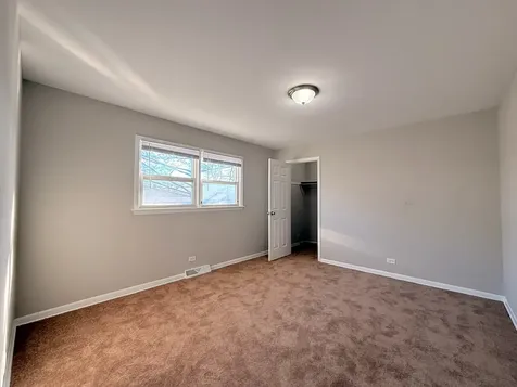 15565 Madison Avenue Dolton IL 60419