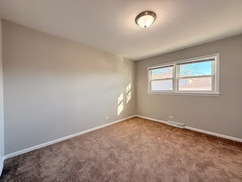 15565 Madison Avenue Dolton IL 60419