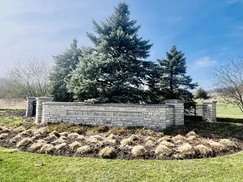 10400 Red Leaf Circle Lakewood IL 60014