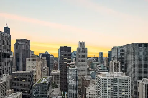 130 North Garland Court Chicago IL 60602