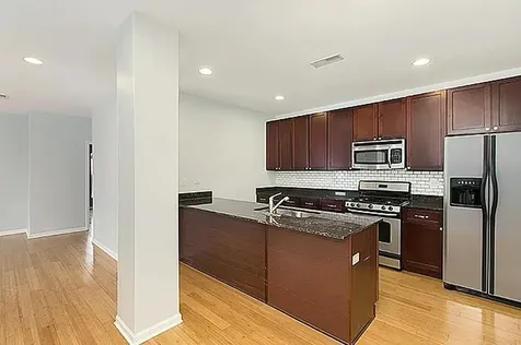 5300 North Lincoln Avenue Chicago IL 60625