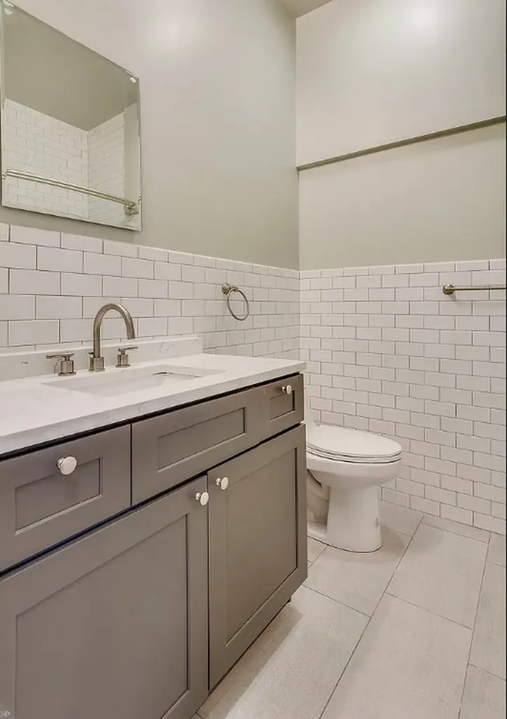 4525 South Evans Avenue Chicago IL 60653