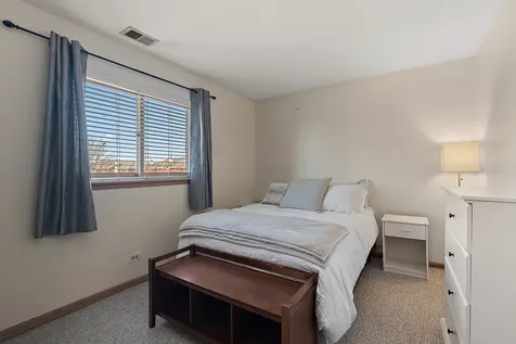 18245 66TH Court Tinley Park IL 60477