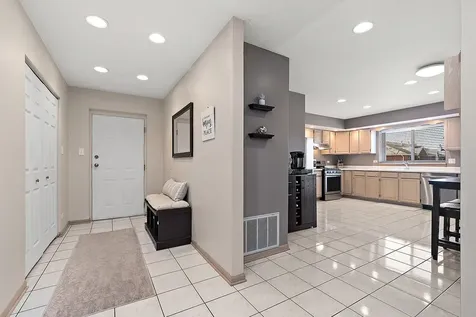 18245 66TH Court Tinley Park IL 60477