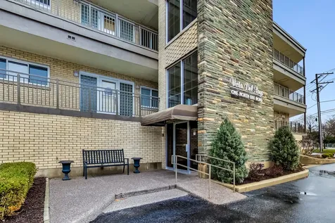1 North Dee Road Park Ridge IL 60068