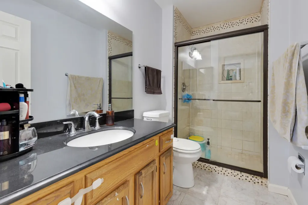 204 Dublin Lane Schaumburg IL 60194