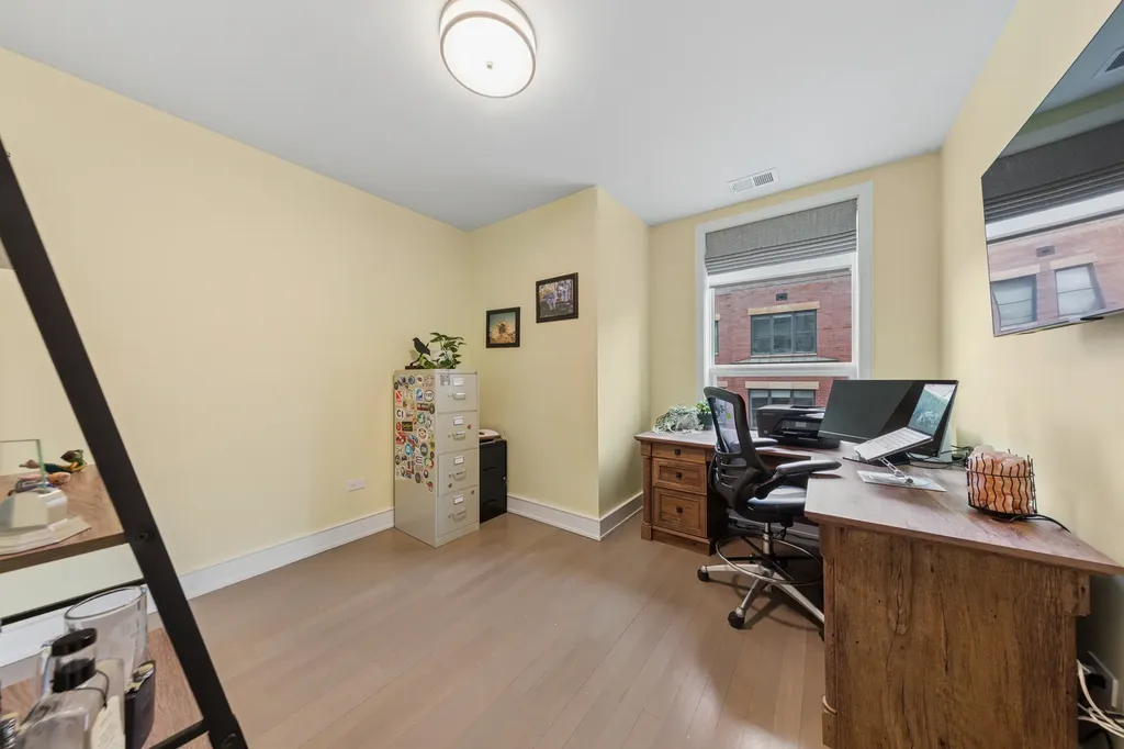 2643 North Hermitage Avenue Chicago IL 60614