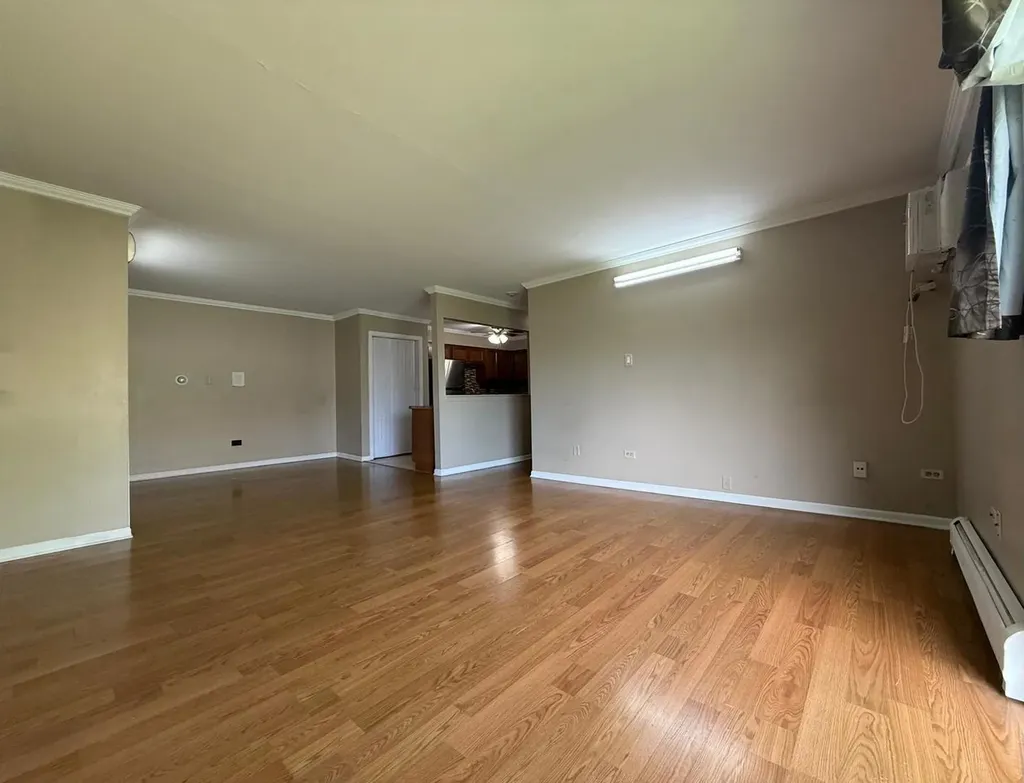 139 West Elk Trail Carol Stream IL 60188