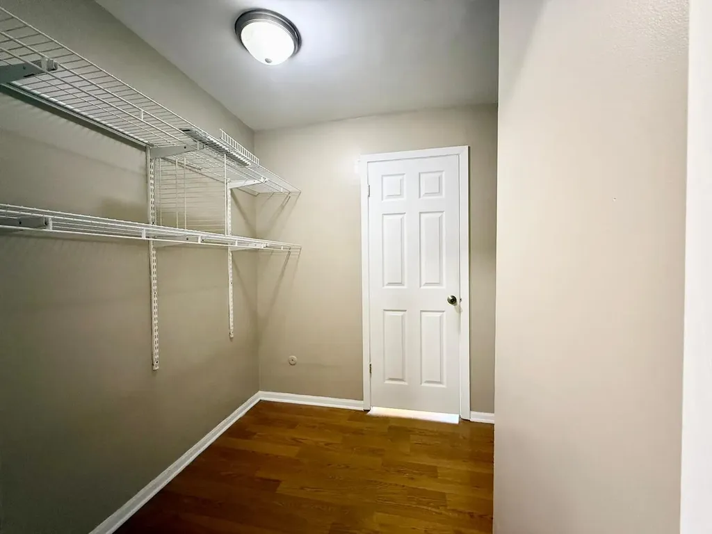 139 West Elk Trail Carol Stream IL 60188