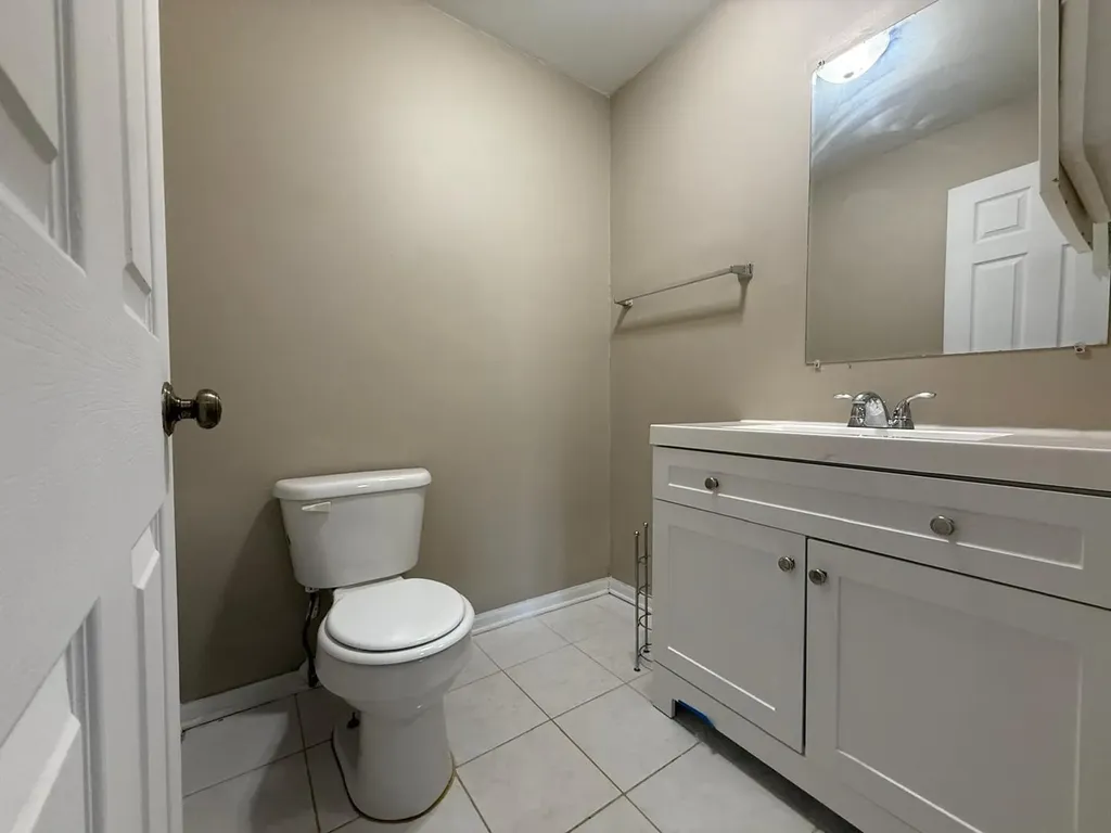 139 West Elk Trail Carol Stream IL 60188