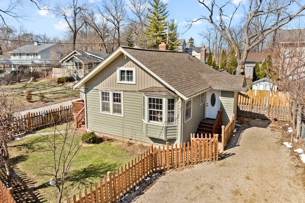 21770 West Lake Avenue Round Lake IL 60073