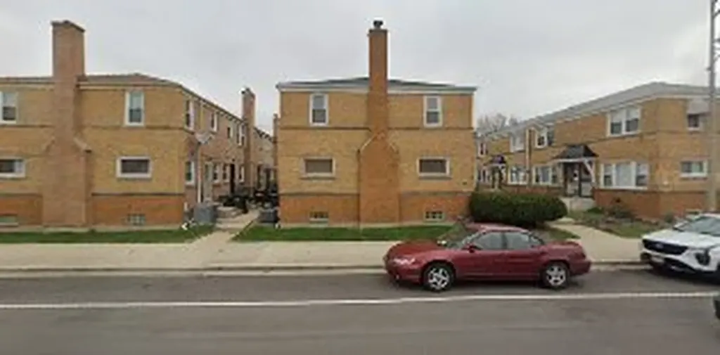 1105 Bellwood Avenue Bellwood IL 60104
