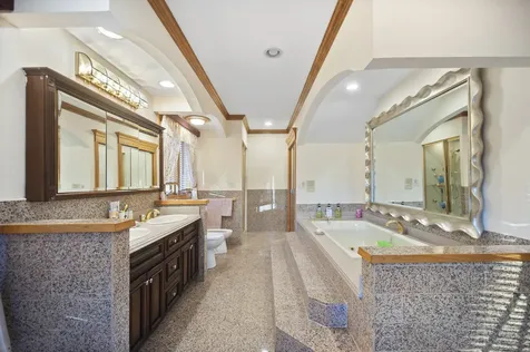 300 North Bradley Road Lake Forest IL 60048