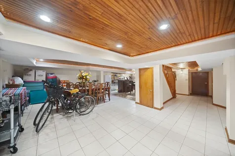 300 North Bradley Road Lake Forest IL 60048