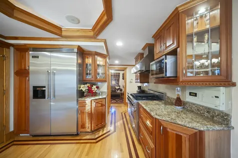 300 North Bradley Road Lake Forest IL 60048