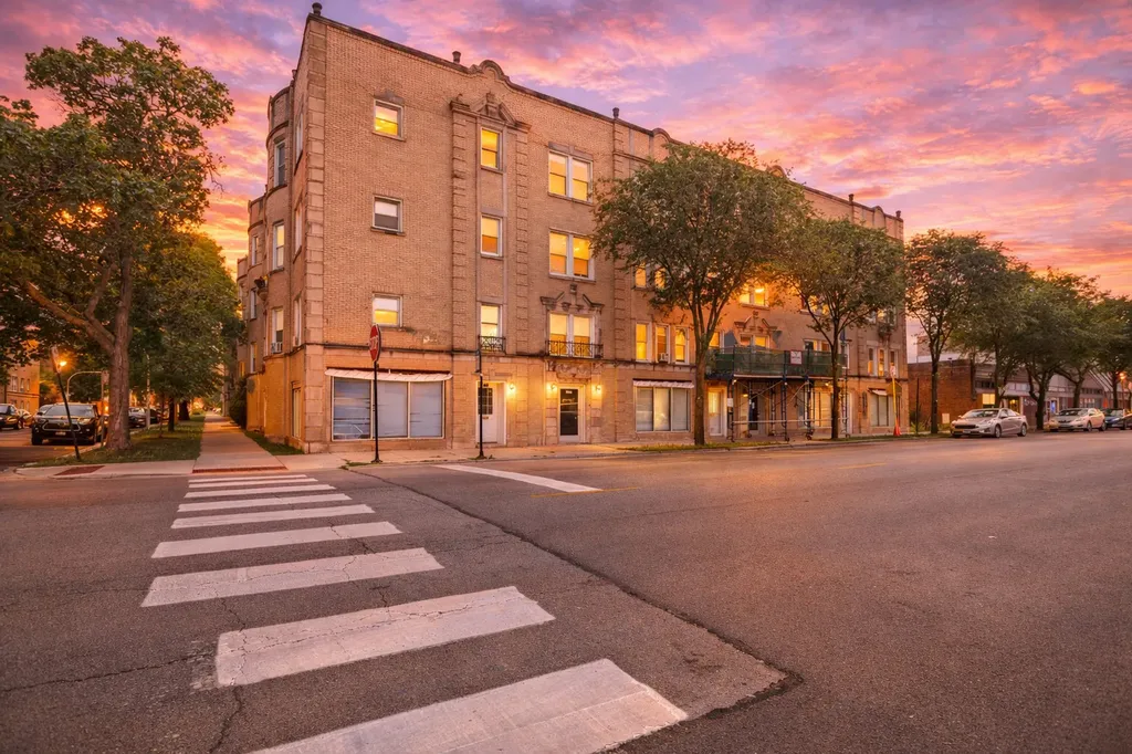 6457 North California Avenue Chicago IL 60645