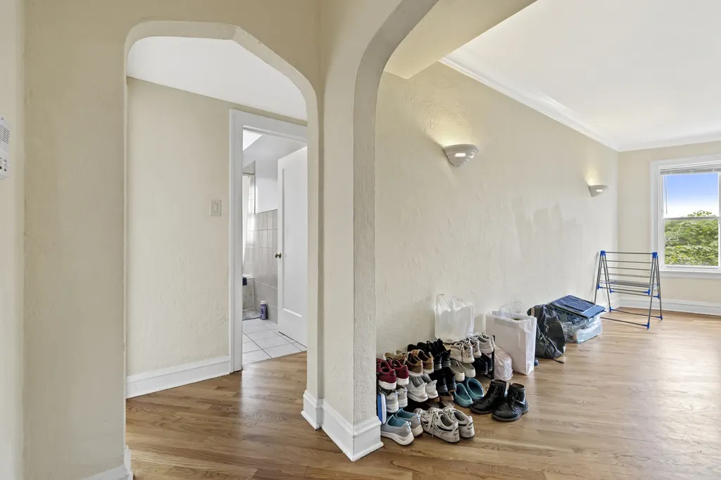 6457 North California Avenue Chicago IL 60645