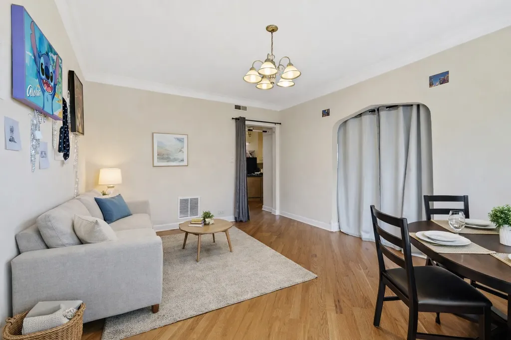 6457 North California Avenue Chicago IL 60645