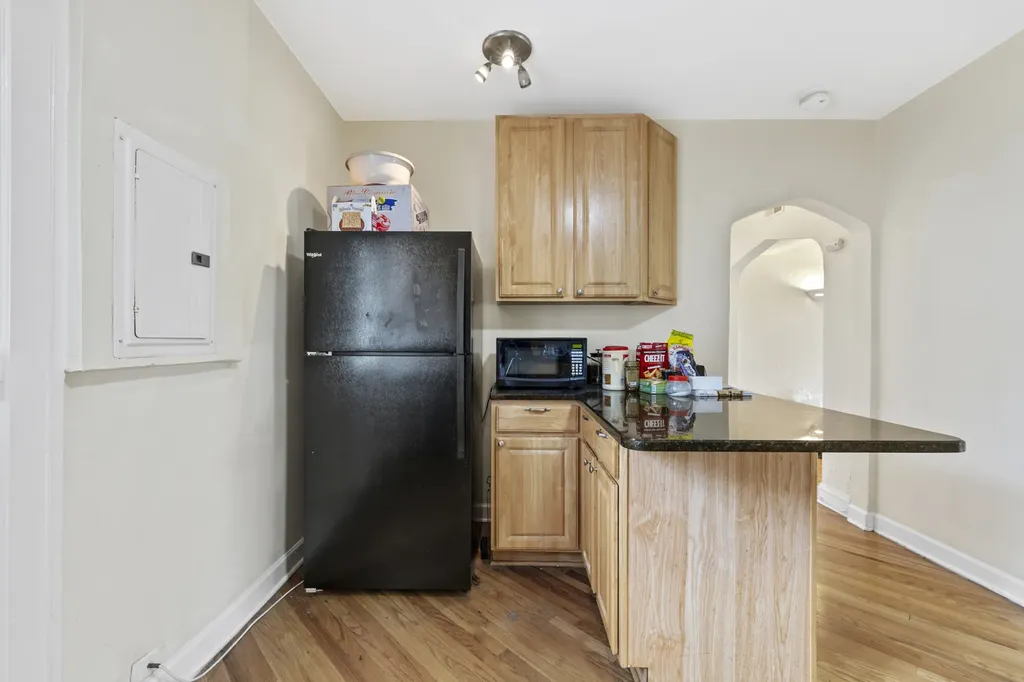 6457 North California Avenue Chicago IL 60645