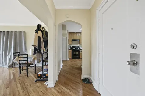 6457 North California Avenue Chicago IL 60645