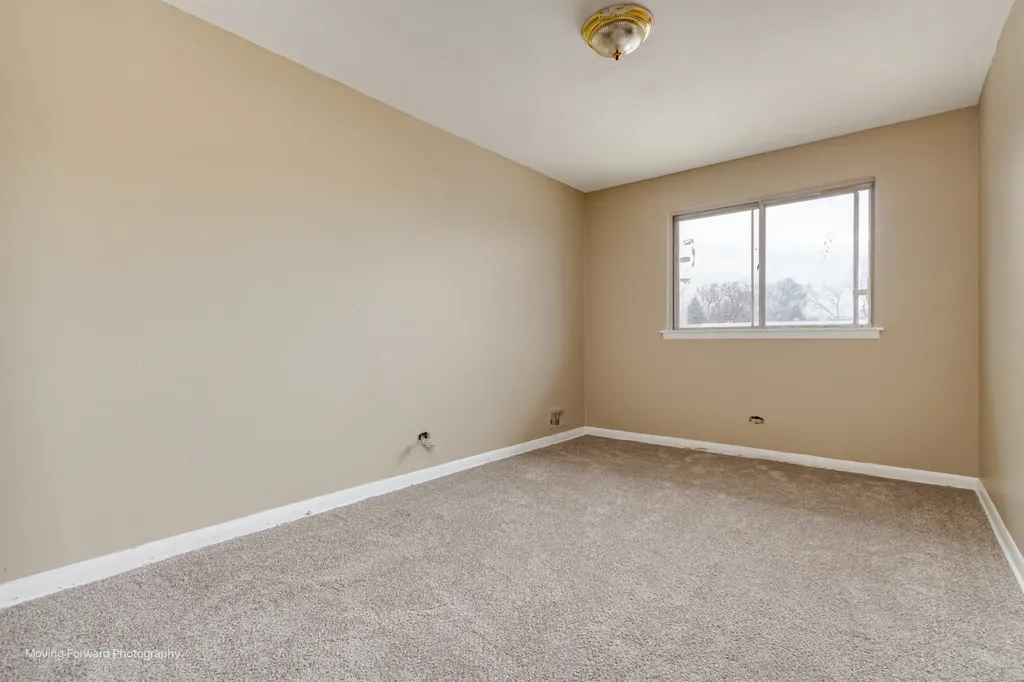 9586 South Colfax Avenue Chicago IL 60617