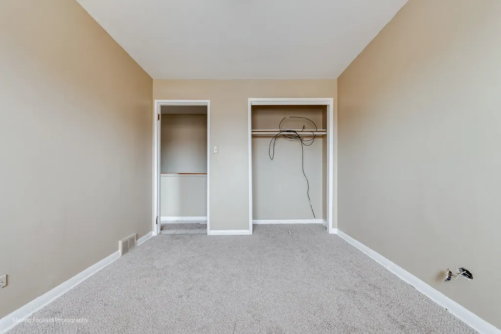 9586 South Colfax Avenue Chicago IL 60617