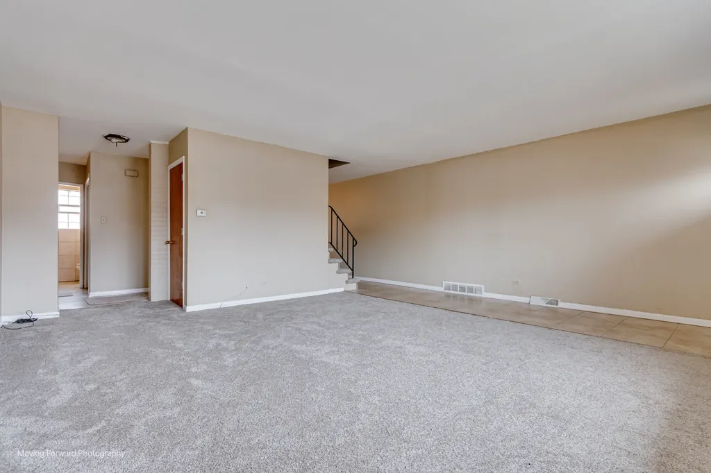 9586 South Colfax Avenue Chicago IL 60617