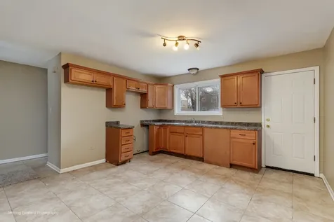 9586 South Colfax Avenue Chicago IL 60617