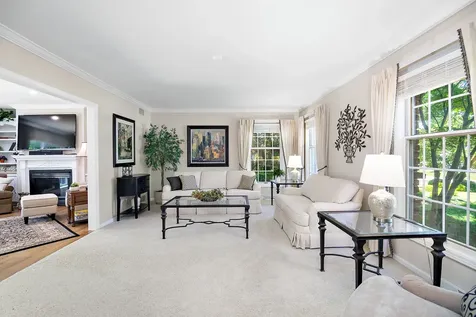 13423 Hunt Master Lane Lemont IL 60439