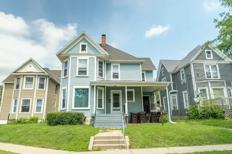 302 East Prospect Terrace Freeport IL 61032