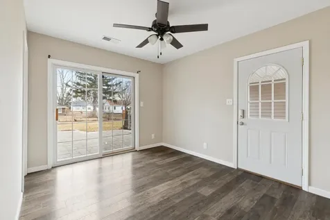 3808 15TH Street B Moline IL 61265