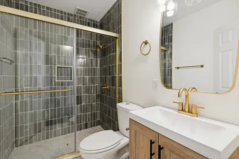 3808 15TH Street B Moline IL 61265