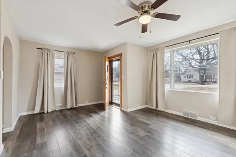 3808 15TH Street B Moline IL 61265