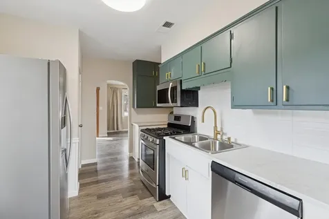 3808 15TH Street B Moline IL 61265