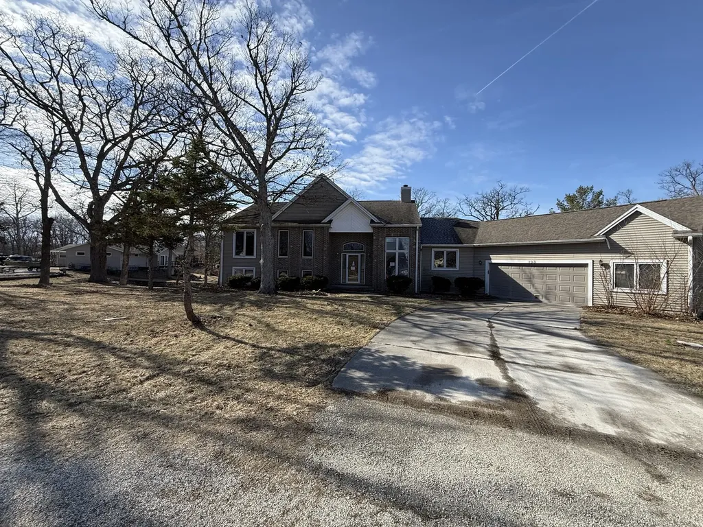 103 Chickasaw Lane Loda IL 60948