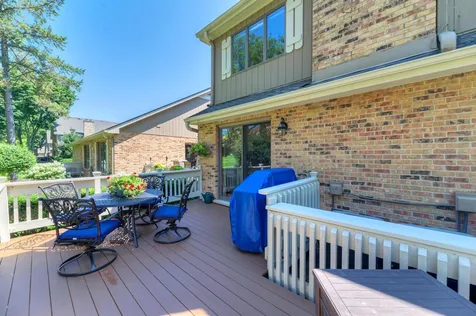 81 Country Club Drive Bloomingdale IL 60108
