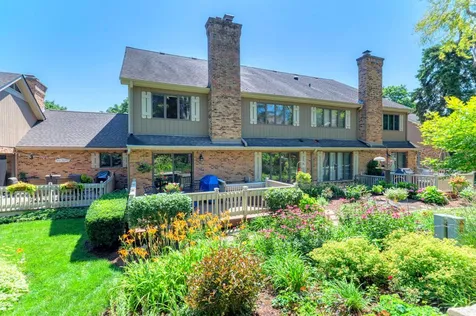 81 Country Club Drive Bloomingdale IL 60108