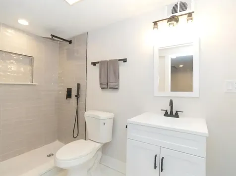 5529 West Cornelia Avenue Chicago IL 60641