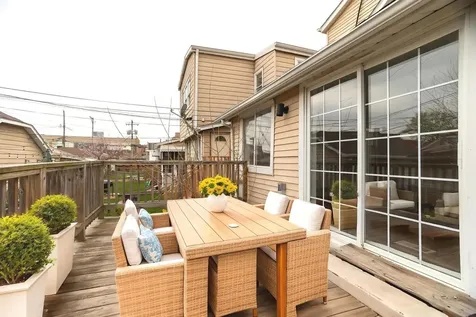 5529 West Cornelia Avenue Chicago IL 60641