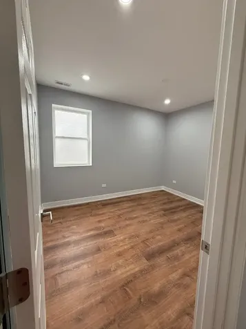4907 West Walton Street Chicago IL 60651