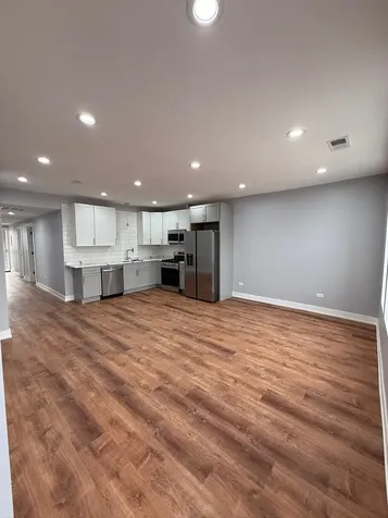 4907 West Walton Street Chicago IL 60651
