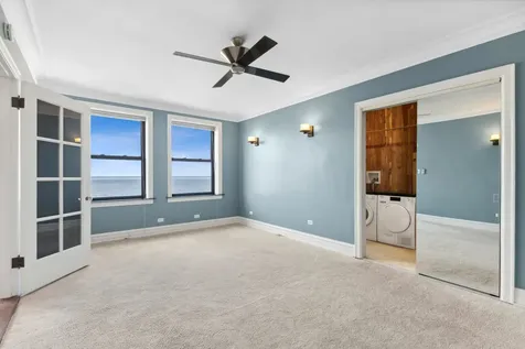 1205 West Sherwin Avenue Chicago IL 60626