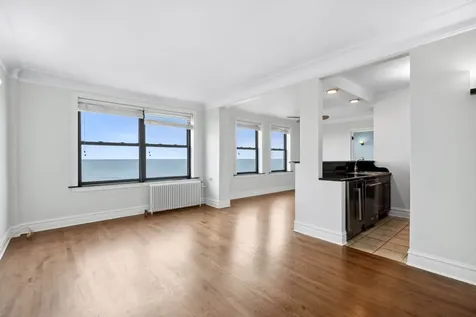 1205 West Sherwin Avenue Chicago IL 60626