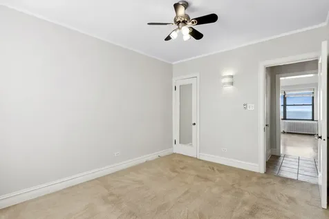 1205 West Sherwin Avenue Chicago IL 60626