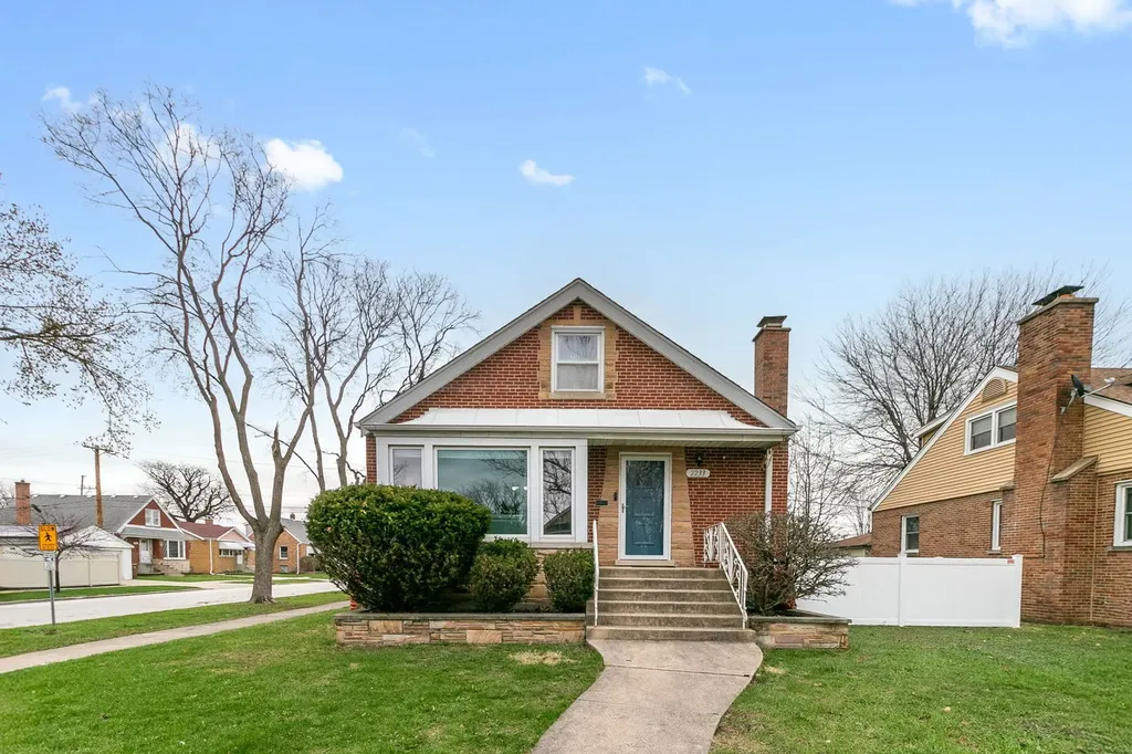 2233 14TH Avenue North Riverside IL 60546