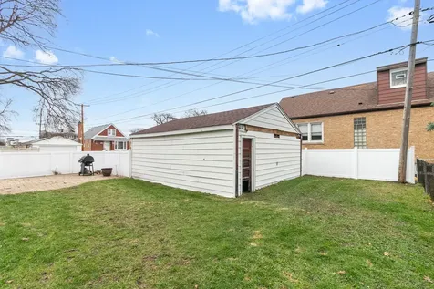 2233 14TH Avenue North Riverside IL 60546