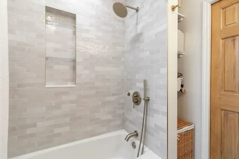 2233 14TH Avenue North Riverside IL 60546
