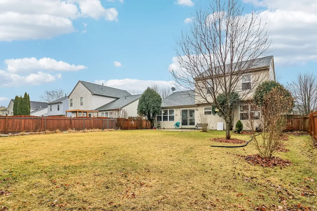 2070 Foxtail Drive Aurora IL 60504